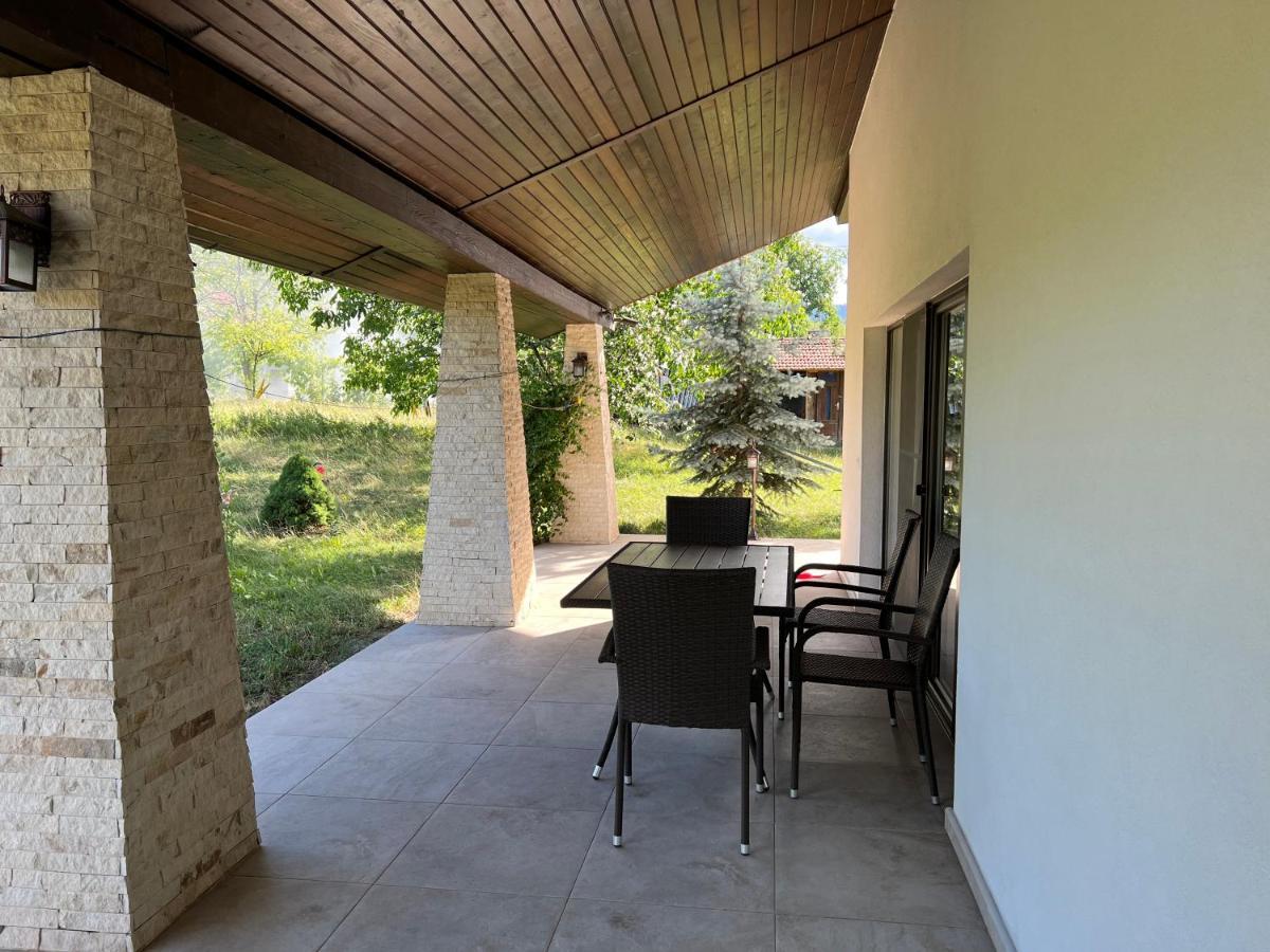 Casa Rafael Hotell Sighetu Marmaţiei Exteriör bild